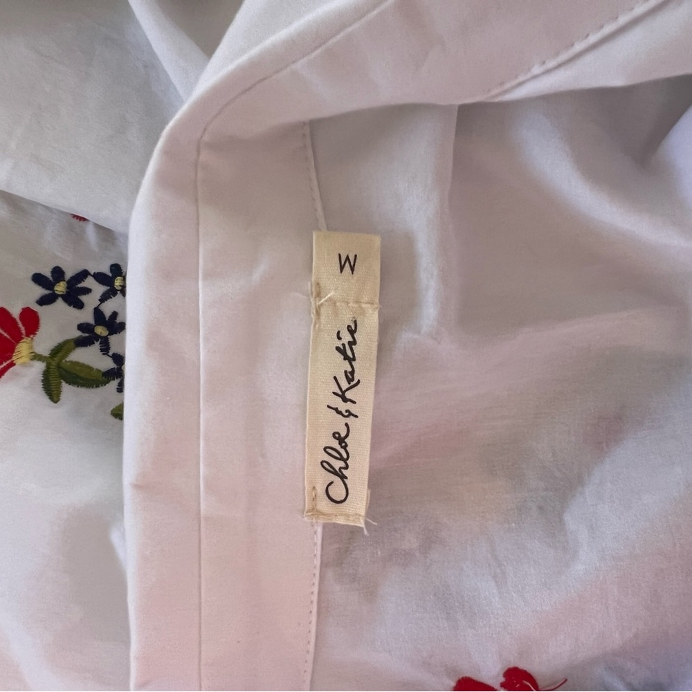 Embroidered button down - Picture 4 of 4